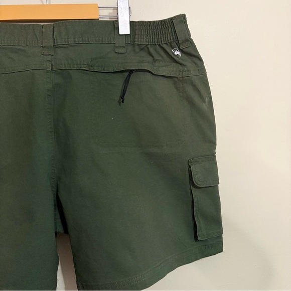 Wind River Green Cargo Shorts with Utility Design 42X6 - Picture 12 of 16